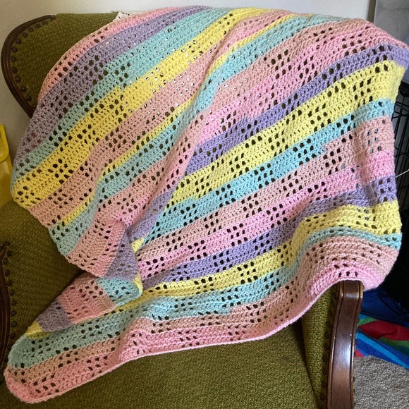 Handmade Crochet Baby Blanket - Picture 2 of 9